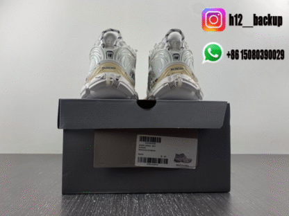 Balenciaga Runner 7.5 white gray 656065-W3RA9-9001 - Image 8