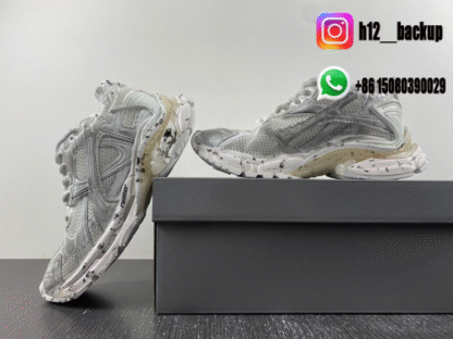 Balenciaga Runner 7.5 white gray 656065-W3RA9-9001 - Image 5