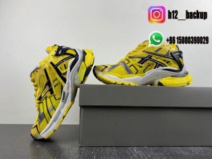 Balenciaga Runner 7.5 yellow black 677402-W2RD3-0510 - Image 4