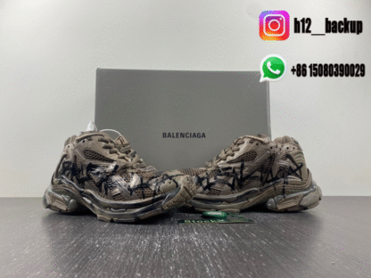 Balenciaga Runner 7.5 brown 677403-W3RBQ-2010