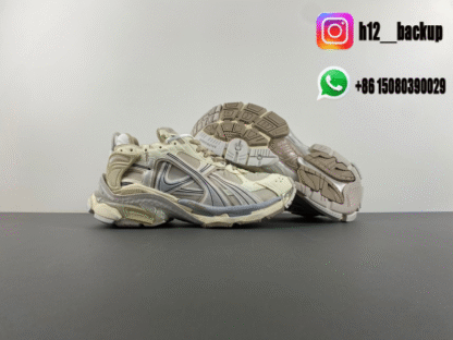 Balenciaga 7.5 Grayish yellow 772767-W3RNY-9797 - Image 4