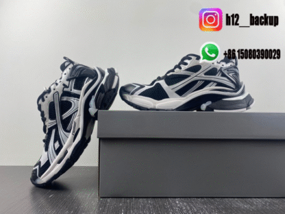 Balenciaga Runner 7.5 Black and gray white 772774-W3RNY-0120 - Image 4