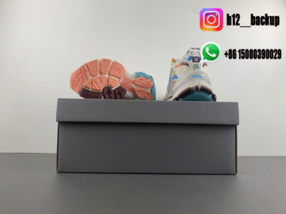 Balenciaga 7.5 white pink blue 772774-W3RNY-0326 - Image 6