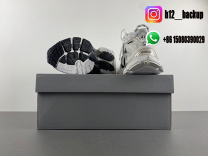 Balenciaga 7.5 White and black differentiated color 772774 WRUNG 9010 - Image 5