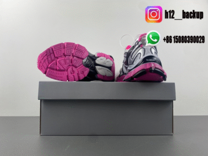 Balenciaga Runner 7.5 gray black red 779066-W3RBXP-5418 - Image 8