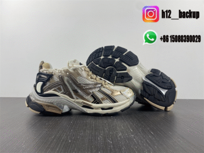 Balenciaga Runner 7 Gold Black 772774-W3RNY-DI4 - Image 7