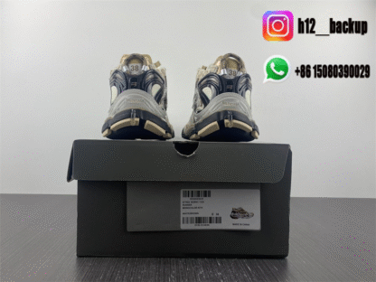Balenciaga Runner 7 Gold Black 772774-W3RNY-DI4 - Image 2