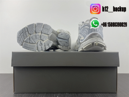 Balenciaga Runner 7 Gery White 772774-W3RNY-DI5 - Image 3