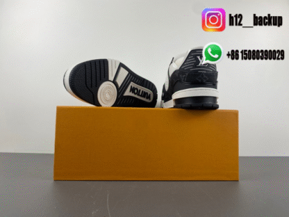 Louis Vuitton Trainer Black White LV2025-ID7 - Image 7