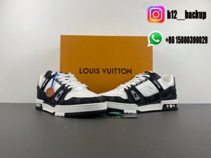 Louis Vuitton Trainer Black White LV2025-ID7