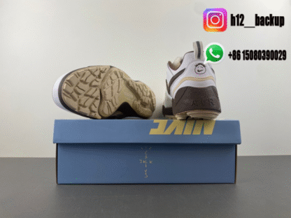 Travis Scott x Nike Zoom Field Jaxx “Ligh Chocolate” HQ3073-100 - Image 6