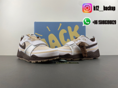 Travis Scott x Nike Zoom Field Jaxx “Ligh Chocolate” HQ3073-100