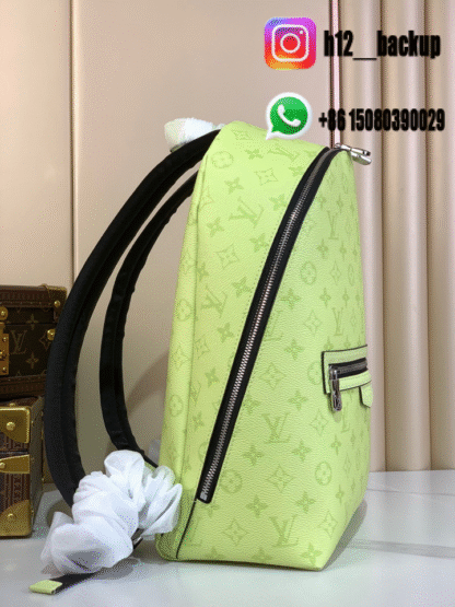 LV Backpack Discovery m14076 38x13x28cm - Image 2